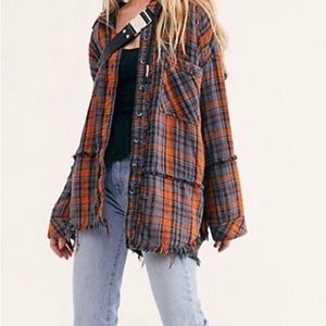 Free People We The Free Calico
Basin Plaid Hooded Buttondown
Shirt Jacket L
